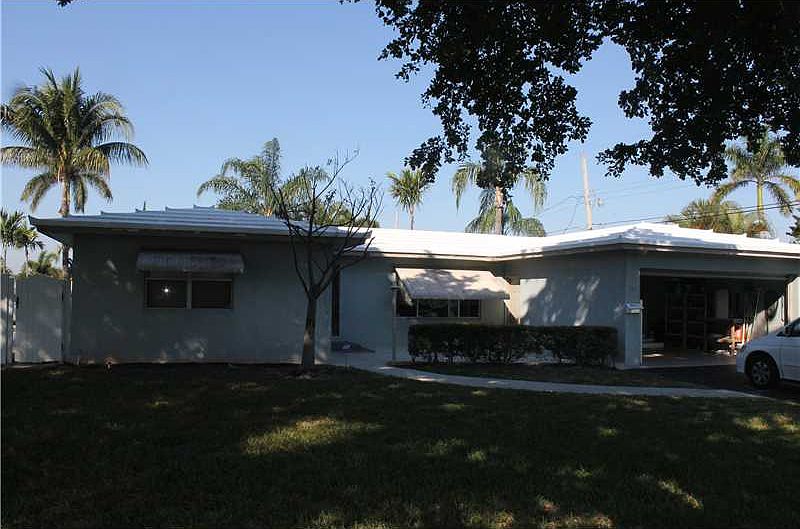 1st image of 733 SE 15th Ave