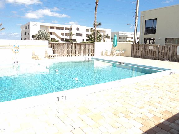 5th image of 1950 Atlantic St APT 225