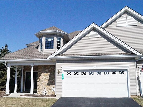 3rd image of 4037 Pine Hurst Dr