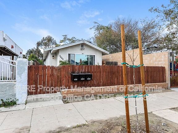 3rd image of 3642 Central Ave #B
