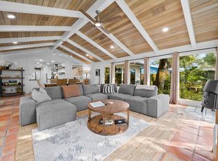 137 Prairie Rd, Rockport, TX 78382