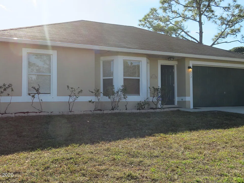 1353 Ran Rd SE