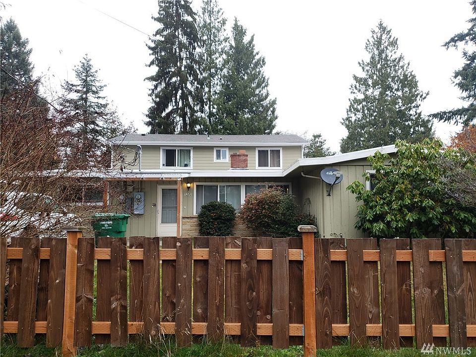 1st image of 1242 NE 130th St