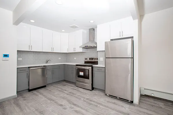 Rented by Astir Realty LLC | media 5