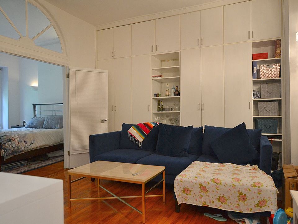 1st image of 225 E 12th St APT 3C
