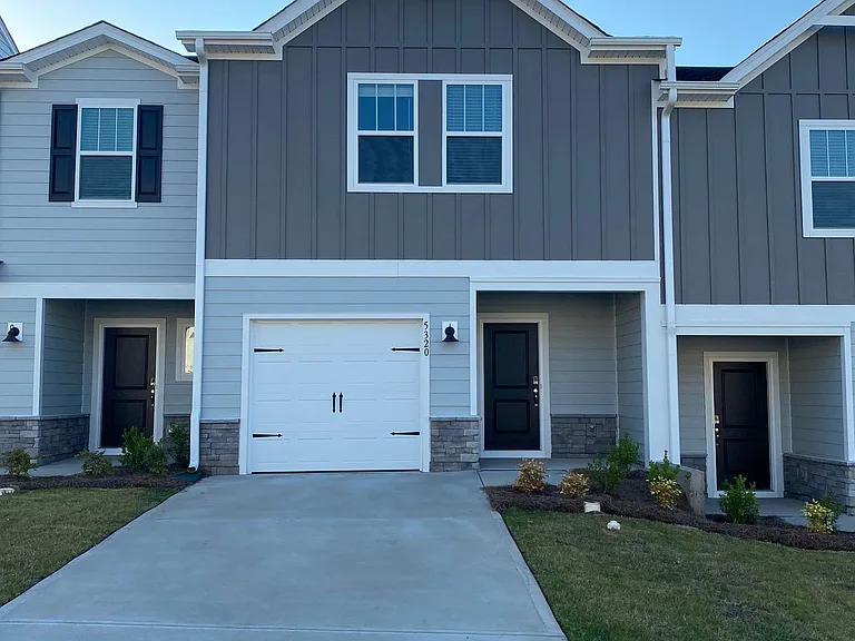 5320 Brailey Cir #79 — Photo 3