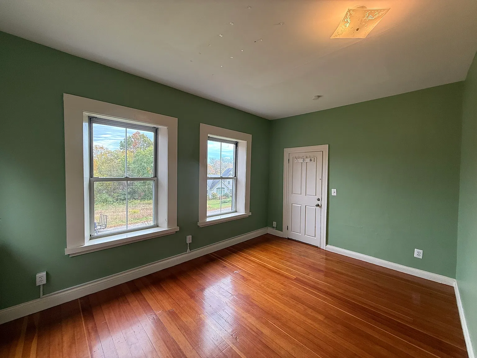 410 Old Montague Rd — Photo 2
