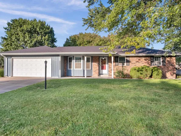 824 Trinity Dr, Newton, KS 67114