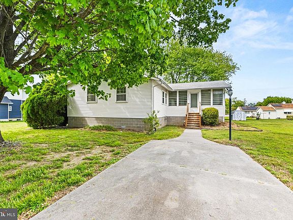 2nd image of 12435 Salisbury Rd