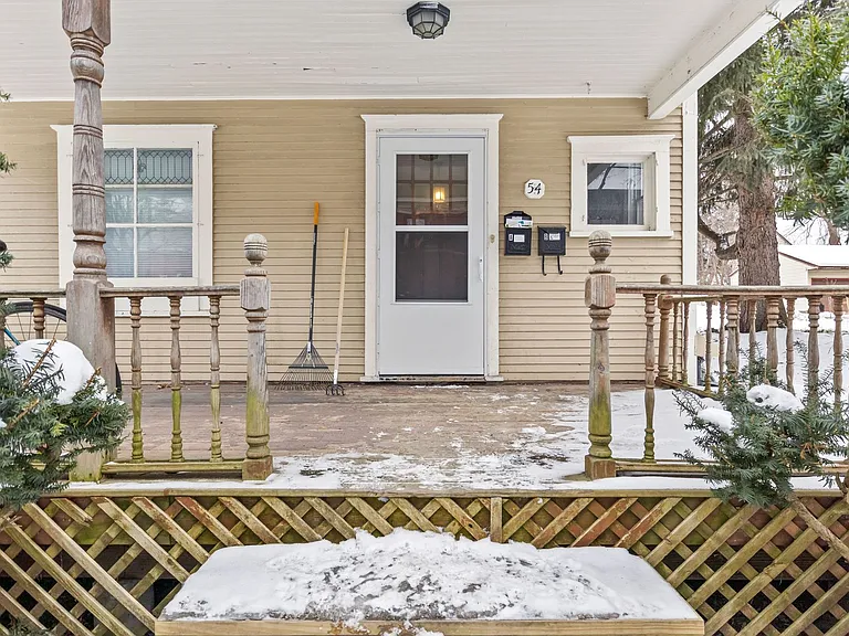 54 Union Street — Photo 2