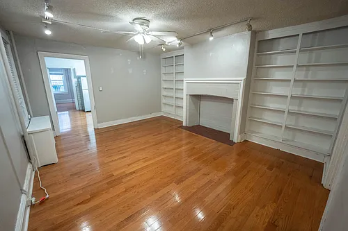 1433 Spruce St #1R Photo 1