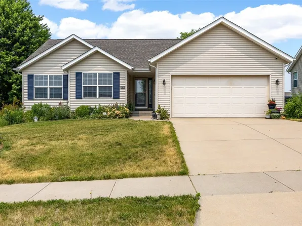 6806 Springwood Pl NW, Cedar Rapids, IA 52405