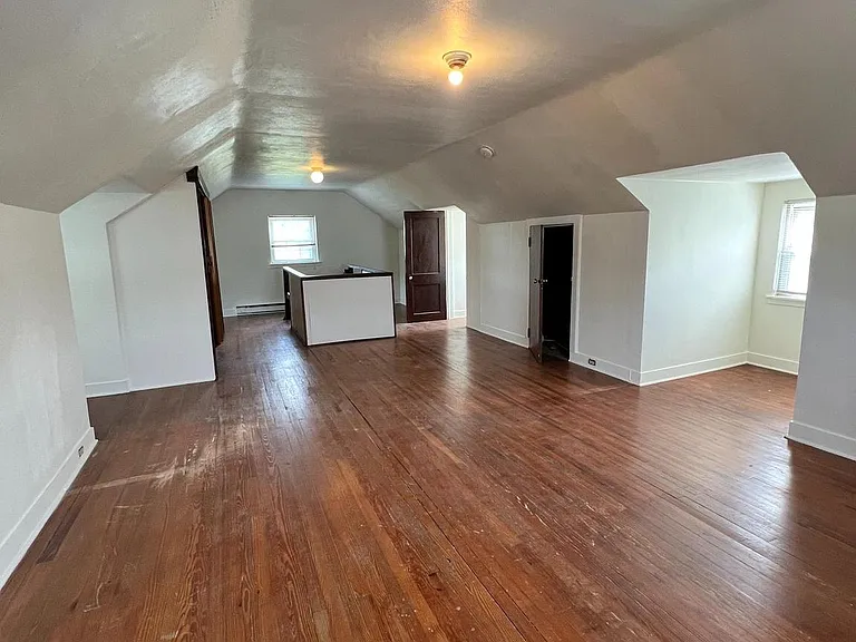 9409 Belair Rd — Photo 7
