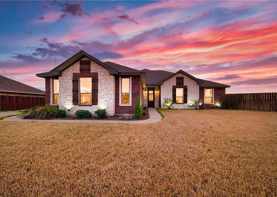 1st image of 708 Caddo Trl