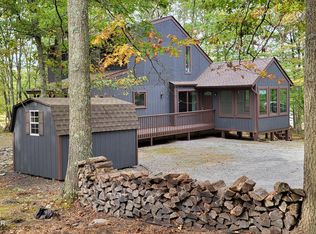 103 Ashley Ct, Bushkill, PA 18324
