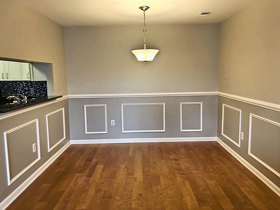 4th image of 6927 Mary Caroline Cir #E
