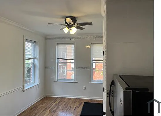 4215 Viola St #2R — Photo 13