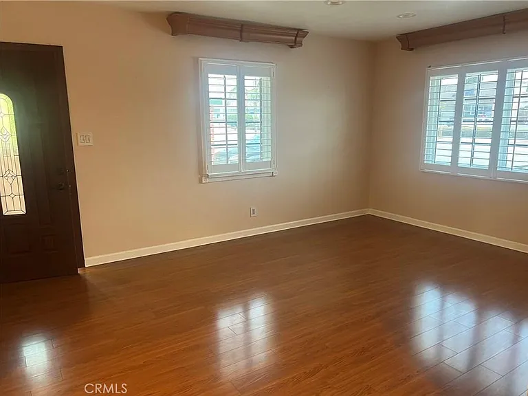 236 S Tustin St — Photo 12
