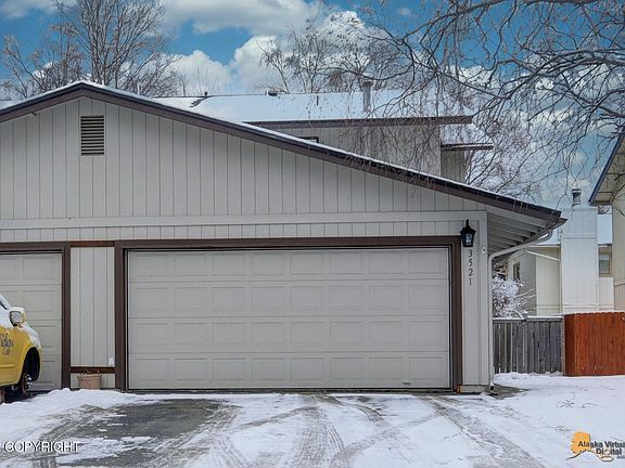 2nd image of 3521 Alamosa Dr