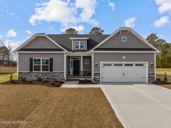 943 Appaloosa Trail, Grimesland, NC 27837