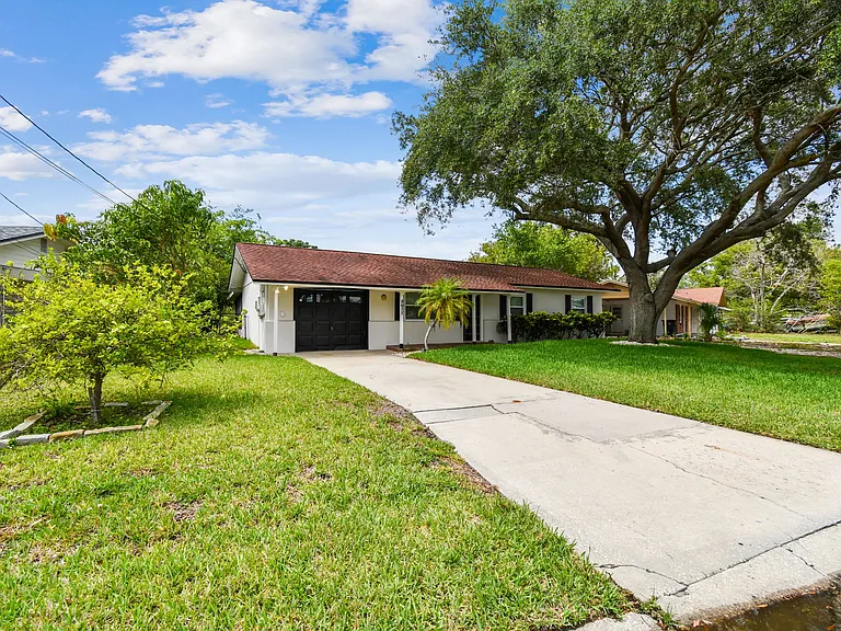 8611 Driftwood Dr — Photo 22
