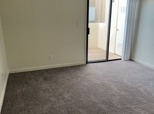 1811 California Ave APT 38, Bakersfield, CA 93304