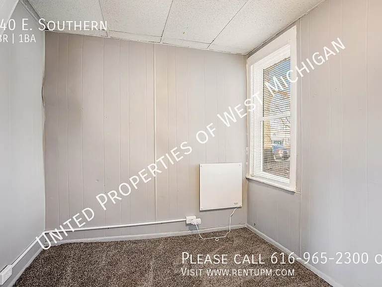 140 E Southern Ave — Photo 4