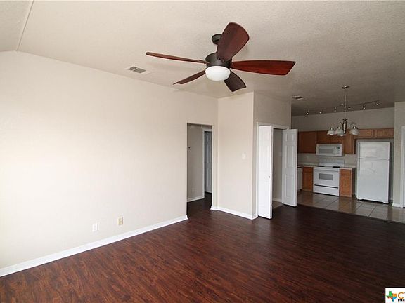 3rd image of 5205 Daybreak Dr