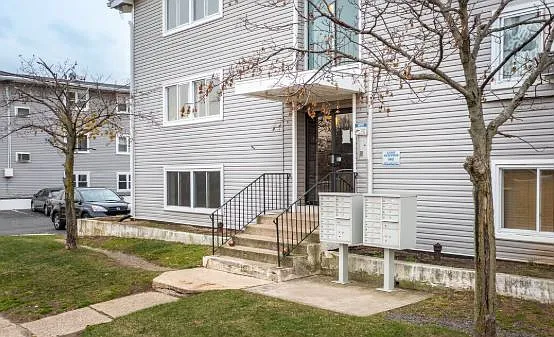 544-560 Beachway #5B — Photo 10