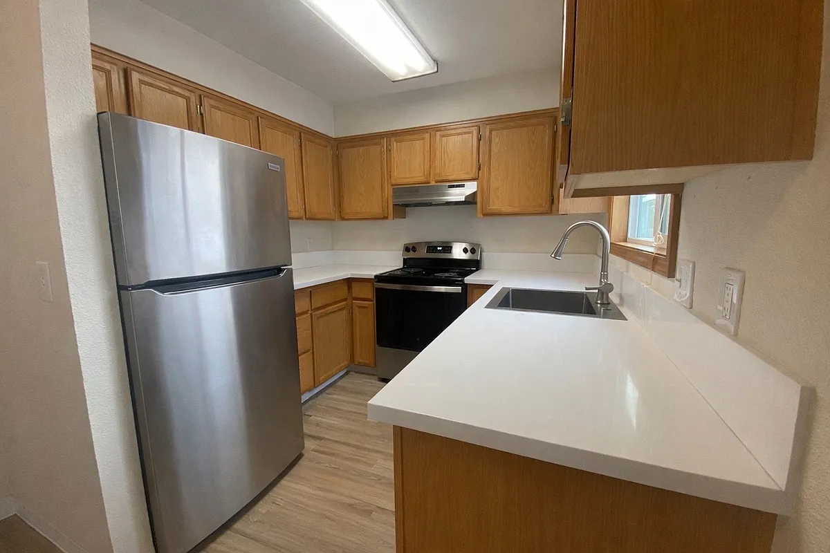 Building Photo - Tabor West Apartments