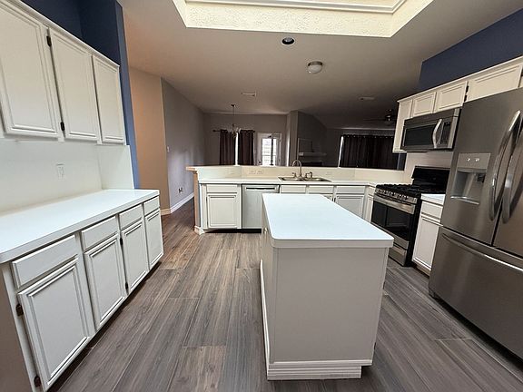 5th image of 15414 Hillside Park Way