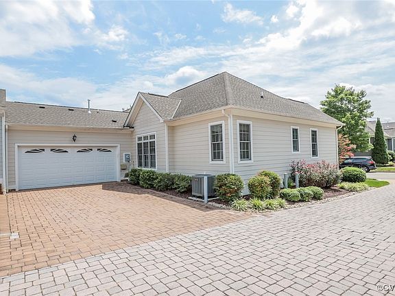 4th image of 9320 Amberleigh Cir