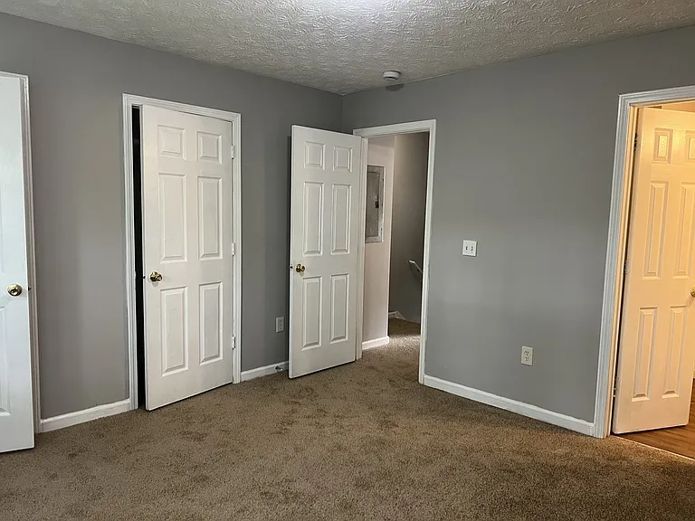 5914 Dogwood Mnr #1 — Photo 7