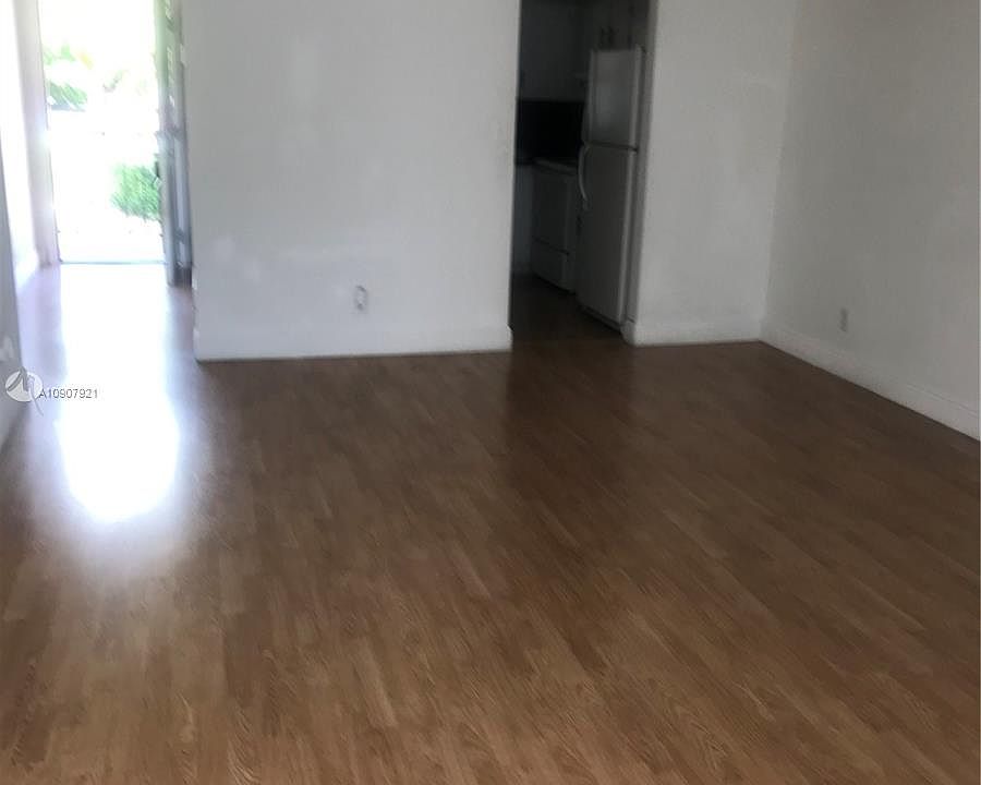 1st image of 13715 Kendale Lakes Cir #A-215