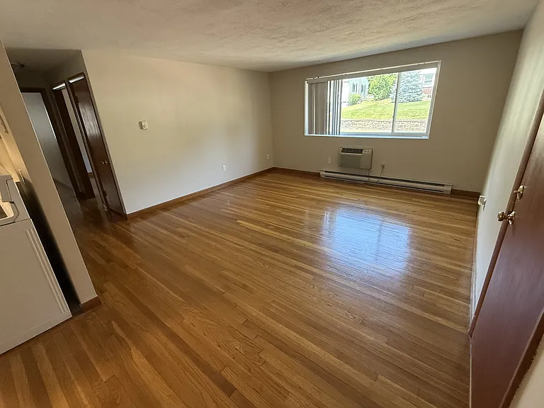 255 Elm St #204 — Photo 6