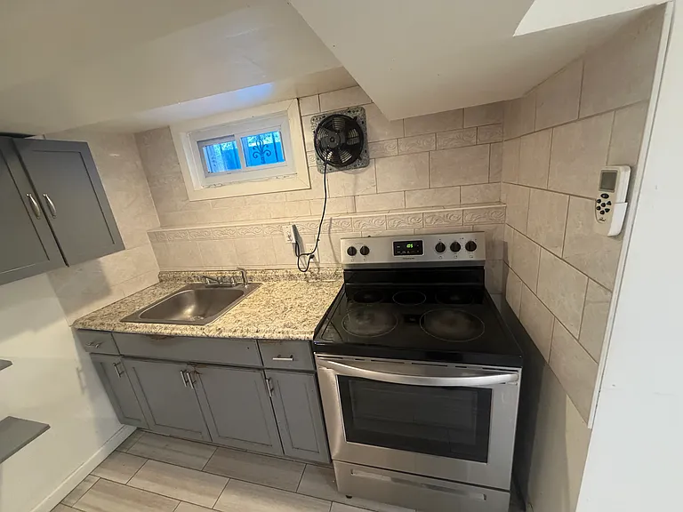 8470 Homelawn St #1B — Photo 6
