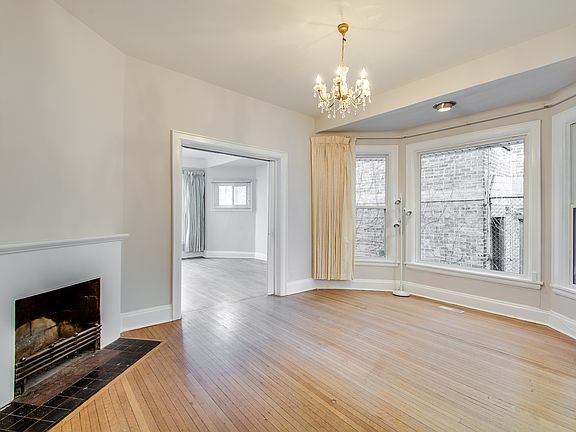 2nd image of 5744 S Blackstone Ave
