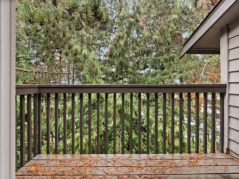 Lodge at Madrona Ridge — Photo 34