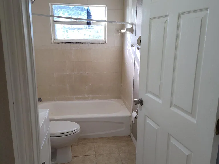3753 SW Santa Barbara Pl #C — Photo 5