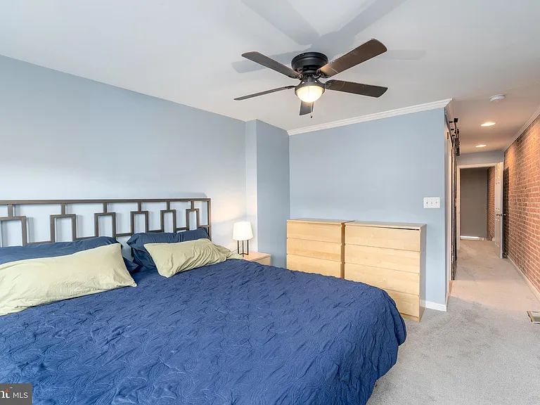 1825 Light St — Photo 21