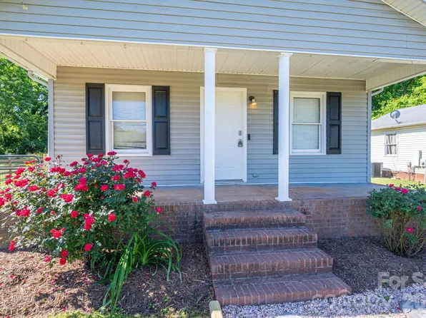 807 Willow Ln, Bessemer City, NC 28016