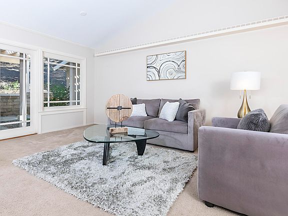 4th image of 642 Lautrec Ct