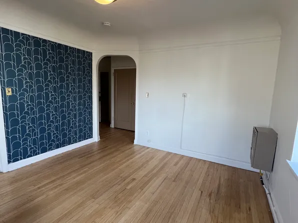1334 NW 25th Ave APT 305, Portland, OR 97210