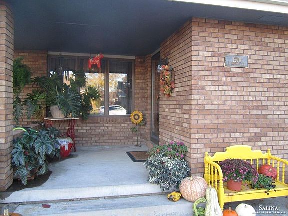 2nd image of 1220 E Republic Ave