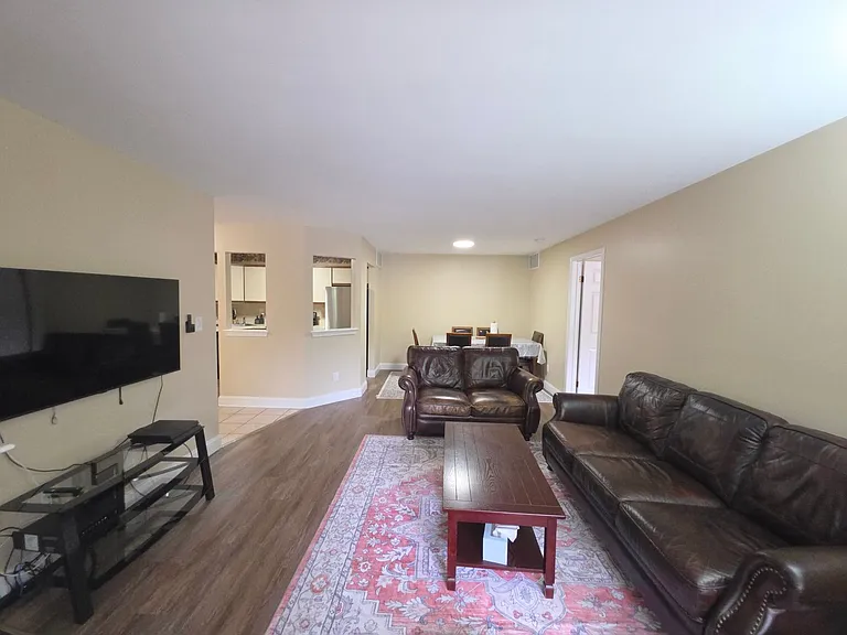 2708 Ridgefield Ct — Photo 16