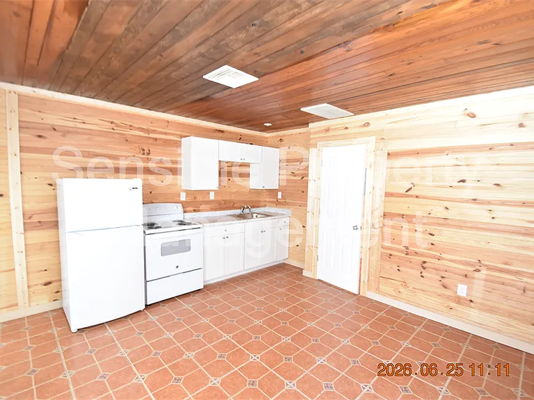146 Coral Ave #C — Photo 11