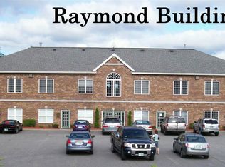 20 Mary E Clark Dr STE 10, Hampstead, NH 03841