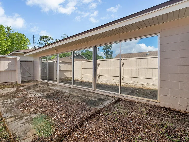 2241 W Pensacola St #6 — Photo 19