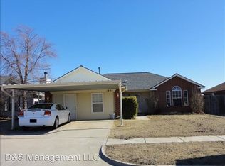 1924 Bluegrass Ct, Moore, OK 73160