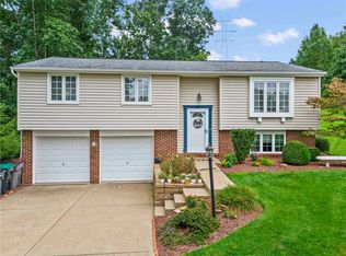380 Carmell Dr, Pittsburgh, PA 15241
